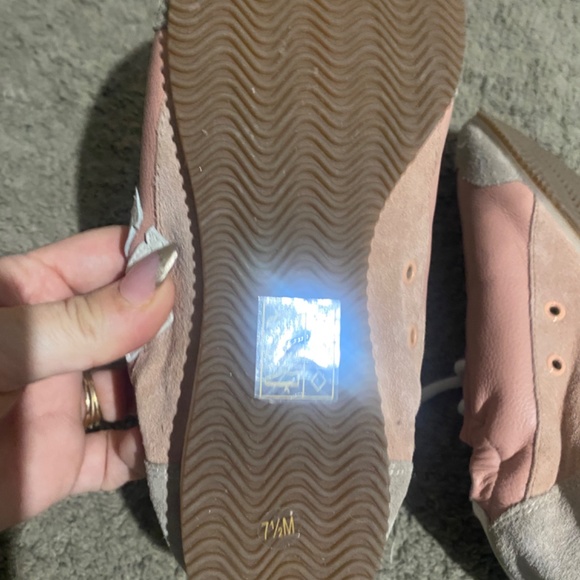 NWOB Tory Burch Tory Sneakers Women's Size US 7.5M / Run small Fit 7M Pink Ivory - Picture 5 of 6